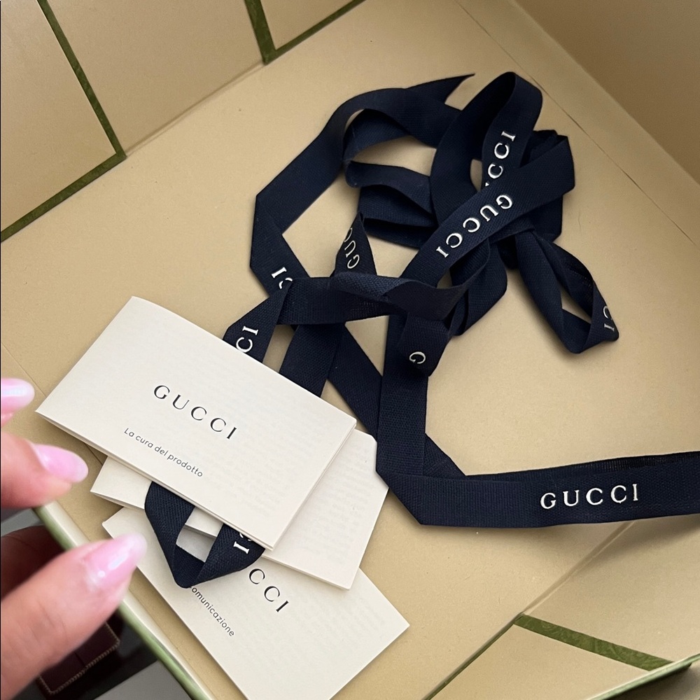 Gucci GG Supreme Belt Bag in Brown and Green - Picture 4 of 7